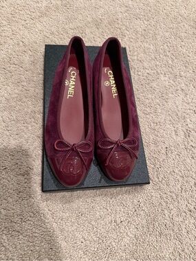 CHANEL Burgundy Suede & Patent Leather Bow Ballet Flats